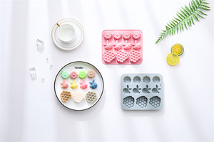 Honeycomb Bee Daisy Theme Silicone <b>Cake</b> <b>Molds</b> Food-Grade Reusable Cute Silicone Magnetic Chocolate, Candy & Ice DIY <b>Mold</b> - Product Image 3