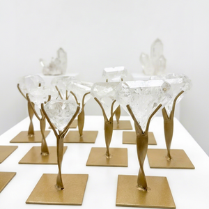 Esculturas de Cristal de Diamante sobre Soportes Metálicos Dorados, Arte Coleccionable, Decoración - Product Image 1