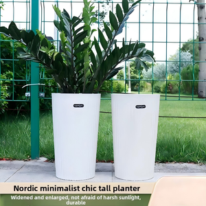 Grand pot de fleurs surdimensionné en résine imitation céramique ; <span class=keywords><strong>Jardinière</strong></span> Oiseau de paradis 2024 ; Pièce d'appoint élégante et simple <span class=keywords><strong>sur</strong></span> <span class=keywords><strong>pied</strong></span> haut pour salon - Product Image 2