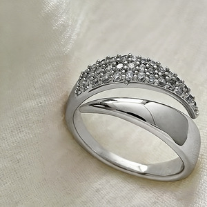 Anello Aperto Regolabile per Donne, Gioiello Minimalista alla Moda - Product Image 6