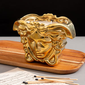 برطمان شموع فاخر على الطراز النوردي من السيراميك المطلي بالذهب بتصميم رأس ميدوسا، برطمانات فاخرة لصنع الشموع - Product Image 2