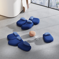 Kommerzielles, geschwungenes, modulares Lounge-Sofa in mehreren Größen für Büro-Lobby, Besucherbereich und Ruhezone