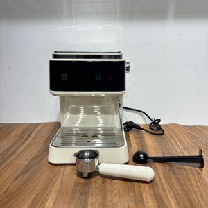 Máquina de Espresso Italiana Semiautomática de Alta Calidad para Extracción de Café Concentrado a Alta Presión - Product Image 4