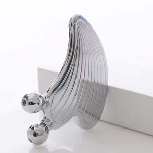 Rodillo calmante Facial 3D multiusos Masaje Beauty Stick Raspador Rodillo de estiramiento facial con raspador para calmar la cabeza y los pies - Product Image 4