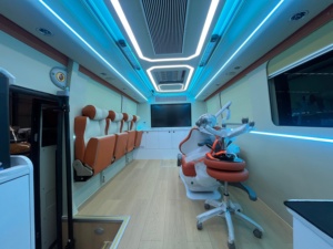 <span class=keywords><strong>Camion</strong></span> ambulance de fabrication industrielle avec salles d'hôpital mobiles à aménagement simple pour station de référés médicaux temporaires - Product Image 6