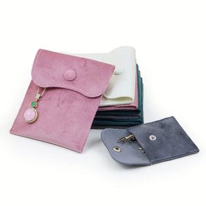 Pochette cadeau en velours rose avec bouton, petite pochette à rabat pour bijoux - Product Image 5