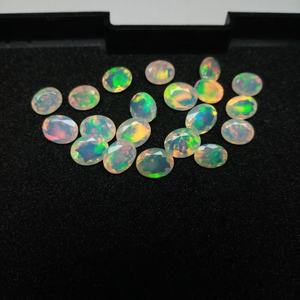 Piedras Preciosas Sueltas de Ópalo Blanco Etíope Welo Fire Sintético (Creado en Laboratorio) Facetado Ovalado de 8x10 mm, Certificado por Terceros, 1.65 Quilates - Product Image 4