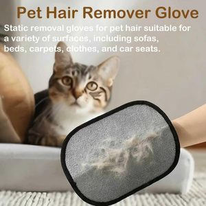 Plastic Pet Grooming Deshedding Glove Hair Removal and Cleaning for Cat <b>Beds</b> <b>Sofas</b> and Clothes Mat - Product Image 4