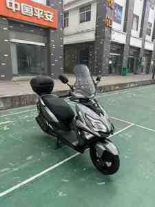 ซูซูกิ AFR125 พรีเมียม สกู๊ตเตอร์ 125 ซีซี - ที่เก็บของขนาดใหญ่ และที่พักเท้ากว้างขวาง 280 มม. - Product Image 2