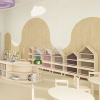 Moetry Bibliothèque pour enfants en forme de maison créative, coussin chenille, mobilier en bois pour la maternelle et les centres d'apprentissage précoce