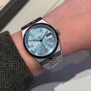นาฬิกาข้อมือผู้ชายดีไซน์เนอร์ชั้นนำปี 2025 ขนาด 40 มม. ระบบอัตโนมัติ กลไกจักรกล แฟชั่น ทันสมัย พร้อมหน้าปัดแสดงปฏิทินเรืองแสง ตัวเรือนขนาด 26 มม. ใช้กลไก 904L - Product Image 1