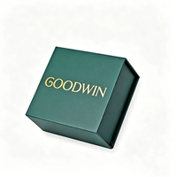 Boîte à Chocolats Rigide Verte Personnalisée avec Couvercle Rabattable, Logo Doré, Insert Alimentaire à Compartiments, Portable et Écologique pour Confiseries de Luxe