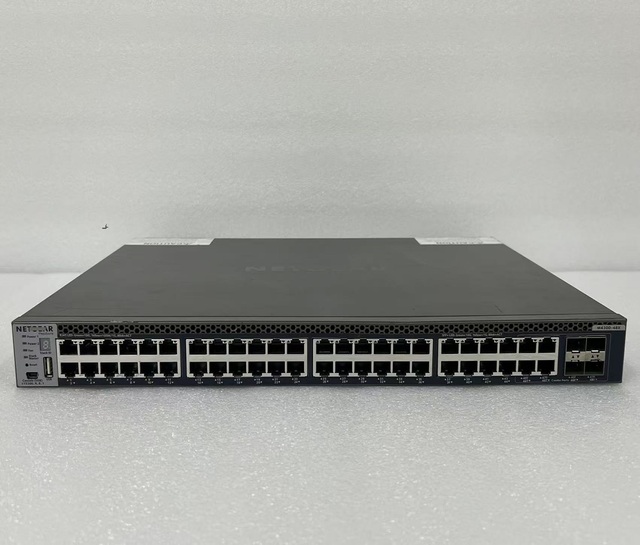 XSM4348S M4300-48X 48-Port 10G SFP+ Managed Stackable Switch
