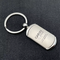 Porte-clés rectangulaires élégants plaqués argent, finition premium, idéaux pour les cadeaux d'entreprise, les offres promotionnelles et les logos personnalisés