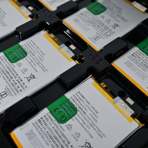 BLP923<span class=keywords><strong>แบ</strong></span><span class=keywords><strong>ต</strong></span>เตอรี่ลิเธียมโพลิเมอร์แบบชาร์จไฟได้สำหรับ <span class=keywords><strong>A57</strong></span> <span class=keywords><strong>OPPO</strong></span> 2022 4G A77 5G A77S A78โทรศัพท์มือถือ4880mAh-5000M ทนทาน12เดือน - Product Image 2