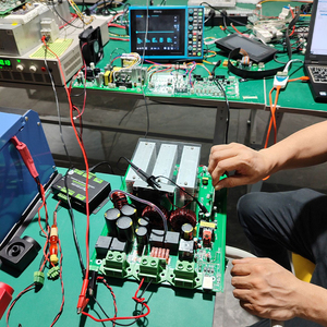 Controlador de carga <span class=keywords><strong>solar</strong></span> inteligente 150A Placa base MPPT Identifica automáticamente las baterías de 12V 48V Rendimiento fotovoltaico - Product Image 6