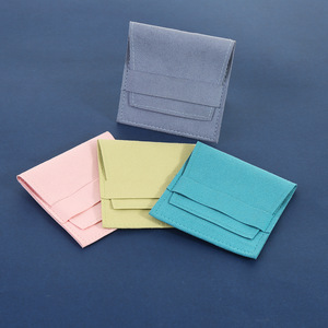 Delia suede confezione regalo sacchetti di immagazzinaggio di gioielli stampati custodia per gioielli con orecchini personalizzati custodia morbida in microfibra per gioielli - Product Image 4