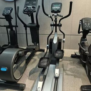 Global Distributor Elliptical Exercise Machine Magnetic Resistance Low Noise Button Display Compact Trainer - Product Image 4