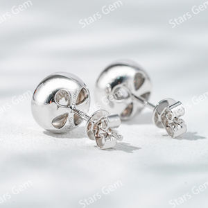 Pendientes de Botón con Diamantes Cultivados en Laboratorio, Corte Redondo de 1 Quilate, DEF VS, Oro de 18 Quilates - Product Image 4