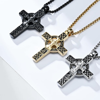 Pendentif croix celtique en acier inoxydable pour homme, plaqué or, avec chaîne en corde, bijoux chrétiens pour motards, à porter au quotidien