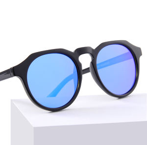 コンチェン フレンドリー ラグジュアリー フレーム 偏光サングラス TAC偏光 UV400 カスタムロゴ PCサングラス - Product Image 2