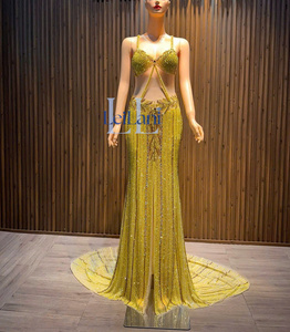Robe de soirée sirène sans manches de luxe pour femme, ornée de strass haut de gamme, en soie, élégante - Product Image 3