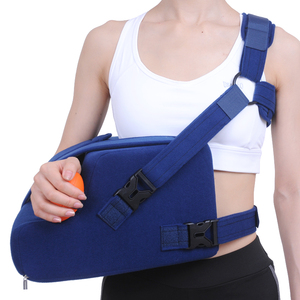 枕付き調節可能な肩外転アームスリングフォームショルダーイモビライザー - Product Image 1