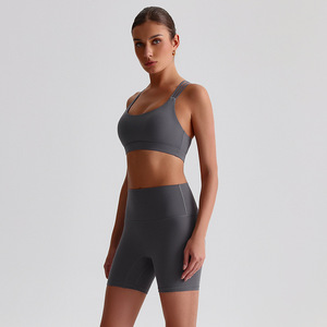 Conjunto de yoga delgado y transpirable para <span class=keywords><strong>mujer</strong></span> con <span class=keywords><strong>chaleco</strong></span> sin mangas y Falda corta Conjunto ligero para correr y hacer ejercicio - Product Image 4