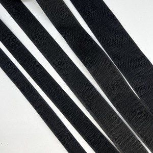 1,6 cm 2cm 2,5 cm 3cm 3,8 CM 5cm Etc. Sujetadores de correa de nailon autoadhesivos personalizados Rodillos Cintas de gancho y bucle - Product Image 1