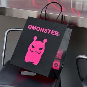 Customized Eco-Friendly Biodegradable Recyclable Shopping Paper Bag with Twisted Handle for <b>Toy</b> Gift Packaging - Product Image 2