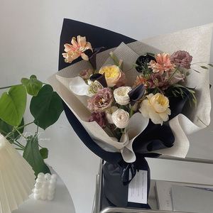 Emballage floral écologique imperméable pour la Saint-Valentin, nouvelle arrivée, papier d'emballage pour fleurs en PVC double couche opaque épaissi - Product Image 6