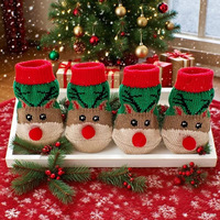 Chaussettes pour animaux de compagnie, chaussettes de Noël, motifs Père Noël et bonhomme de neige ; couvre-pattes antidérapants et résistants à la saleté en polyester pour petits chiens
