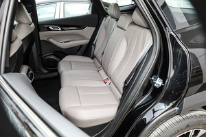 Geely Boyue L 2025 de Cuarta Generación 15TD, SUV Turbo de Alta Potencia con Interior Espacioso, Superventas en África - Product Image 4