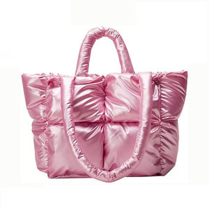 กระเป๋าสะพายไหล่บุนวมสำหรับผู้หญิงทำจากผ้านุ่มใส่โลโก้ได้ตามต้องการ - Product Image 2