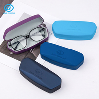 Etui à lunettes avec logo personnalisé Boîte de rangement pour montures optiques tendance Etui à lunettes en métal coque rigide en cuir PU