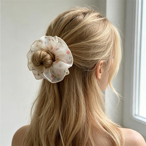 Accessoires capillaires coréens simples pour femmes : Élastique à cheveux en tissu à pois et dentelle pour queue de cheval, idéal pour les fêtes - Product Image 2