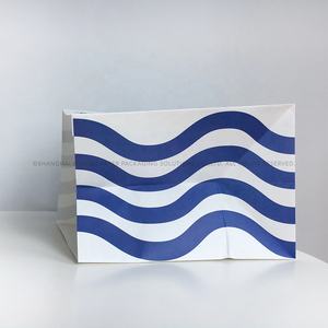 ถุงกระดาษคราฟท์ลายวัวสุดหรู ปรับแต่งได้ตามต้องการ พร้อมปั๊มฟอยล์ร้อน และบรรจุภัณฑ์ 4 สีไม่จำกัด ใช้ได้กับงานของขวัญ แบรนด์ และงานสร้างสรรค์อื่นๆ - Product Image 3