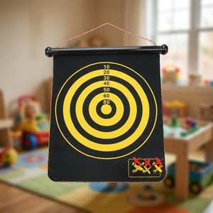 Jeu de fléchettes magnétiques d'intérieur pour enfants, ensemble en tissu de 15 pouces avec 6 fléchettes magnétiques - Product Image 1