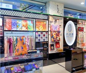 Bufanda cuadrada de seda 100% con estampado Digital para mujer - Product Image 6