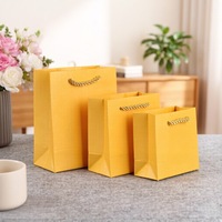 Boîtes cadeaux personnalisables en gros pour bijoux, sacs en papier kraft, sacs de rangement pour accessoires, emballages en carton blanc offset