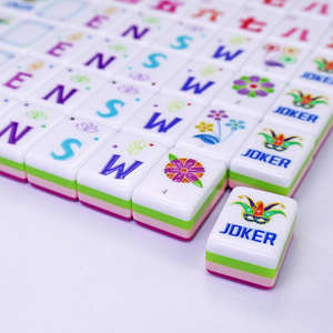 Fichas de Mahjong Americanas de Lujo al por Mayor, Rosadas y Verdes a Rayas, de 4 Capas, con Patrón Floral Grabado, Material Acrílico - Product Image 2