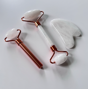 Set de Belleza 3 en 1 con Rodillo de Jade Blanco y Gua Sha - Product Image 4