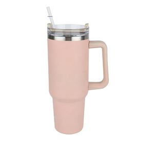 Gobelet isotherme personnalisé à double paroi pour l'aventure et les voyages, en acier inoxydable de 40 oz, avec poignée, prêt pour la sublimation - Product Image 2