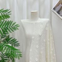 Tissu en dentelle de tulle blanc vintage style mariée, broderie florale, tissu en tulle marguerite pour vêtements, vente en gros
