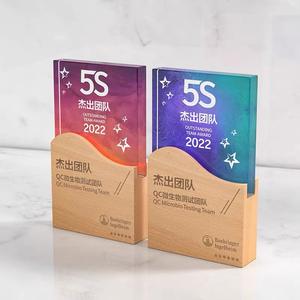 Stampa a colori di vetro ottico premio <span class=keywords><strong>Base</strong></span> in legno trofeo di cristallo con <span class=keywords><strong>Base</strong></span> in legno MH-NJ00703 - Product Image 3