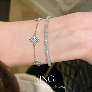 KING สร้อยข้อมือเงิน S925 ดีไซน์ลายดอกไม้ โซ่ปรับได้ เครื่องประดับสตรี - Product Image 5