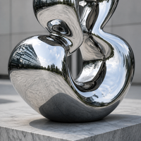 Sculpture moderne abstraite personnalisée en acier inoxydable, finition miroir, chiffre 8, statue métallique pour bassin de plaza commercial