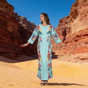 Abaya de Poliéster Estampada de Alta Calidad y Estilo Nuevo para Mujeres Musulmanas, Vestido Elegante y Modesto Personalizado - Product Image 4