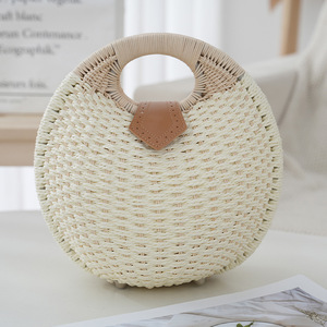 Borsa da Spiaggia Estiva Minimalista da Donna, in Paglia di Rattan Intrecciata a Mano, Versatile e alla Moda, in Poliestere Intrecciato - Product Image 2