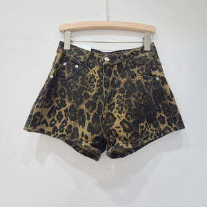 กางเกงยีนส์ขาสั้นทรงเอเอวสูงลายเสือดาวสไตล์วินเทจสำหรับผู้หญิงแฟชั่นฤดูร้อน - Product Image 3